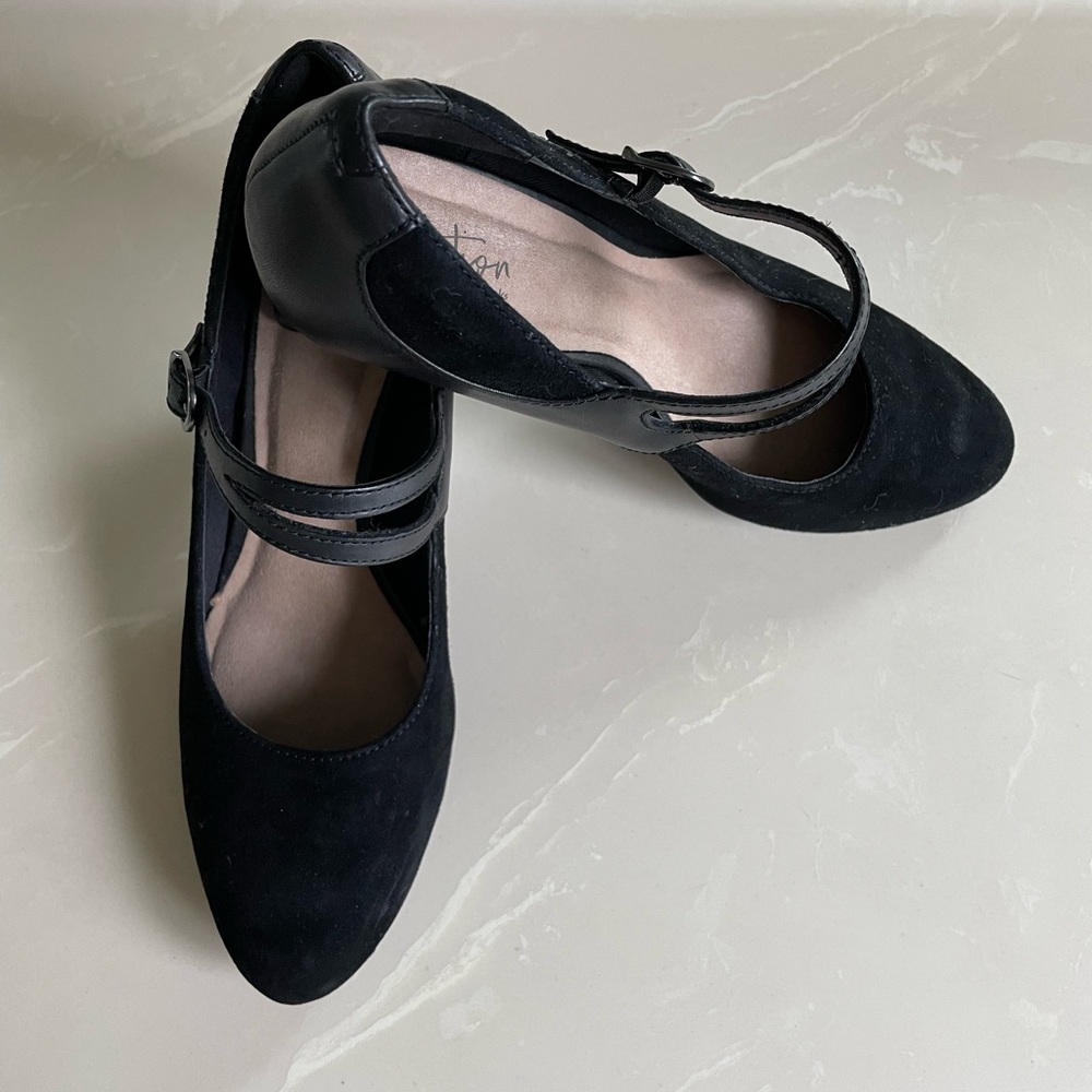 Clark’s Elegant Black Women's Mary Jane Shoes